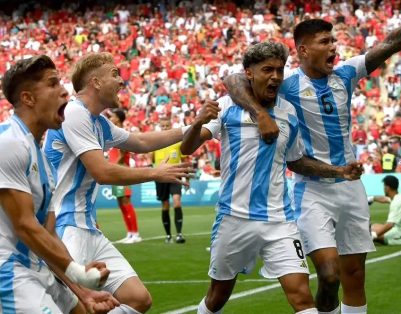 
Timnas Argentina U-23 vs Maroko U-23 berakhir ricuh di Olimpaide Paris 2024. (Foto: Instagram/afaseleccion)
