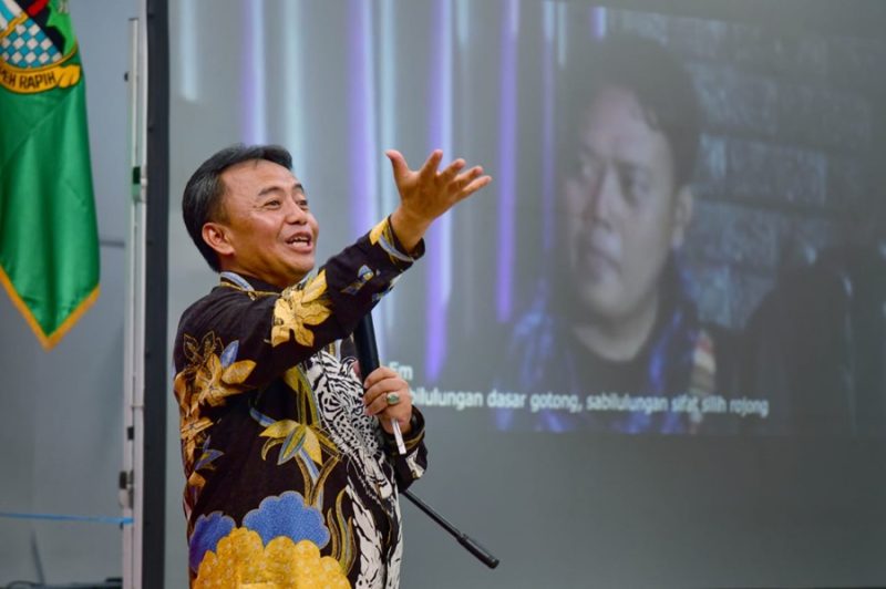 
Sekda Jabar say Rakor Optimalisasi Program Gerakan Membangun Desa di Kabupaten Kuningan, Kamis (8/8/2024) malam. (Foto: biro adpim)


