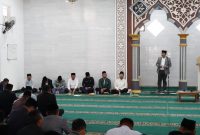 
Pelaksanaan Haflah Tilawah Al-Qur'an dan Doa bersama di Masjid At-Tauhid Setda Garut, Jalan Pembangunan, Kecamatan Tarogong Kidul, Kabupaten Garut, Jumat (16/8/2024).(Foto: andre/dara)

