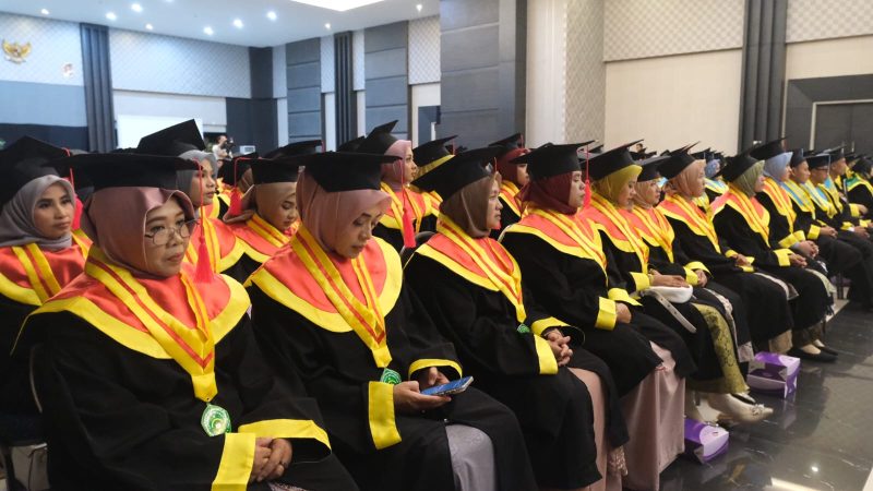 Sidang Senat Terbuka Wisuda Sarjana STAI Siliwangi Garut yang berlangsung di Ballroom Hotel Harmoni, Jalan Cipanas Baru, Kecamatan Tarogong Kidul, Kabupaten Garut, Rabu (18/9/2024)(Foto: Istimewa)