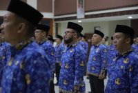 Aparatur Sipil Negara (ASN) di Pemerintah Kabupaten (Pemkab) Bandung deklarasi Netralitas di Pilkada Serentak Tahun 2024, yang digelar di Gedung Moch. Toha Komplek Pemkab Bandung, Soreang, Senin (30/9/2024).(Foto: diskominfo)

