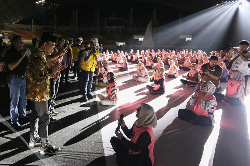 
Menko PMK meninjau persiapan pembukaan PON XXI Aceh-Sumut 2024. (Foto:ponxxi.acehprov.go.id)
