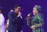 
Duet fenomenal Denny Caknan dan Ratu Dangdut Elvy Sukaesih. (Foto: Instagram Indosiar)
