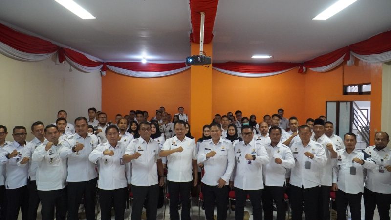 Kegiatan Penguatan dan Pemahaman Tupoksi Pemasyarakatan oleh Pembimbing Kemasyarakatan Ahli Utama Ditjen PAS, Sudjonggo dan Pembimbing Kemasyarakatan Ahli madya, Rudik Erminanto, di Aula Lapas Garut, Rabu (9/10/2024)(Foto: Istimewa)