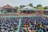 
Warga binaan Lapas Garut mendapat pengarahan dari Kepala Kesatuan Pengaman Lapas Garut, Mizan Muhami, Sabtu (19/10/2024).(Foto: andre/dara)
