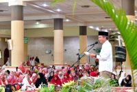 
Penjabat Gubernur Jawa Barat Bey Machmudin menghadiri tablig akbar peringatan Maulid Nabi Muhammad SAW Tingkat Provinsi Jabar 1446 Hijriah/2024 M di Masjid Agung Kota Bandung, Selasa (1/10/2024).(Foto: Biro Adpim Jabar)

