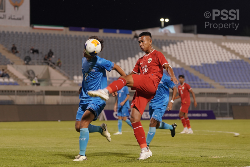 
Timnas Indonesia U17 kalahkan Kepulauan Mariana Utara dengan skor 10-0, pada laga kedua Kualifikasi Piala Asia U17 2025, di Abdullah Alkhalifa Alsabah Stadium, Mishref, Jumat (25/10/2024).(Foto: PSSI)

