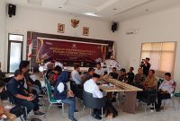 KPU Kabupaten Garut menggelar rapat koordinasi menjelang debat publik kedua dan kampanye rapat umum dalam rangkaian Pilkada 2024 di Aula KPU Garut, Jalan Suherman, Kecamatan Tarogong Kaler, Kabupaten Garut, Senin (18/11/2024)(Foto: Ist)
