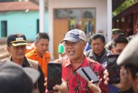 
Pelaksanaan Monitoring dan Evaluasi (Monev) Capaian Program Rehabilitasi dan Rekontruksi Pasca Bencana Gempa Bumi di Kabupaten Garut, bertempat  di Kantor BPBD Kabupaten Garut, Kamis (31/10/2024).(Foto: andre/dara)
