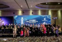 Para peraih penghargaan di acara Malam Anugerah Pesona Pariwisata Kota Bandung 2024 berlangsung semarak di Harris Hotel & Convention Center, Kamis (31/10/2023). (Foto: diskominfo)
