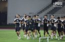 Timnas Indonesia mulai menjalani latihan jelang melawan Jepang pada pertandingan babak ketiga Kualifikasi Piala Dunia 2026 Zona Asia Grup C, di Stadion Utama Gelora Bung Karno, Jakarta Pusat, Jumat (15/11/2024).(Foto: PSSI)
