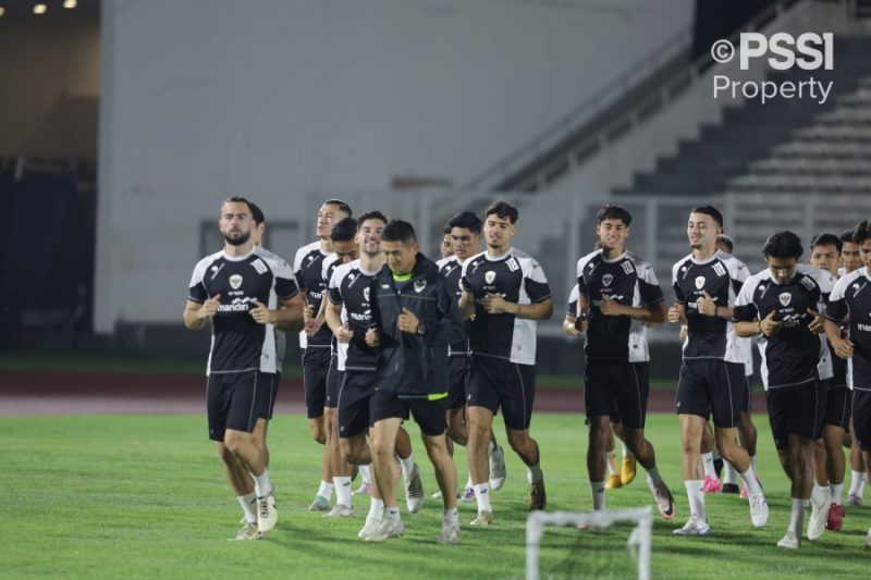 Timnas Indonesia mulai menjalani latihan jelang melawan Jepang pada pertandingan babak ketiga Kualifikasi Piala Dunia 2026 Zona Asia Grup C, di Stadion Utama Gelora Bung Karno, Jakarta Pusat, Jumat (15/11/2024).(Foto: PSSI)
