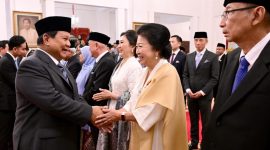 Presiden Prabowo Subianto melantik dan mengambil sumpah jabatan Wakil Ketua dan Anggota Dewan Ekonomi Nasional, Selasa (05/11/2024), di Istana Negara, Jakarta. (Foto: BPMI Setpres/ Muchlis Jr)
