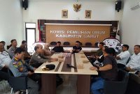 KPU Garut menggelar Rapat Koordinasi membahas metode kampanye terbuka dan kampanye melalui iklan, di Aula Kantor KPU Kabupaten Garut, Rabu (7/11/2024)(Foto: Istimewa)