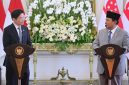 Presiden Prabowo Subianto dalam pernyataan pers bersama usai pertemuan bilateral pada kunjungan resmi PM Singapura, di Istana Merdeka, Jakarta. (Foto: BPMI Setpres/Rusman)