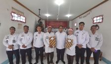 Tiga narapidana Lapas Garut beragama Nasrani mendapat remisi khusus Hari Raya Natal, Rabu (25/12/204)(Foto: Istimewa) 
