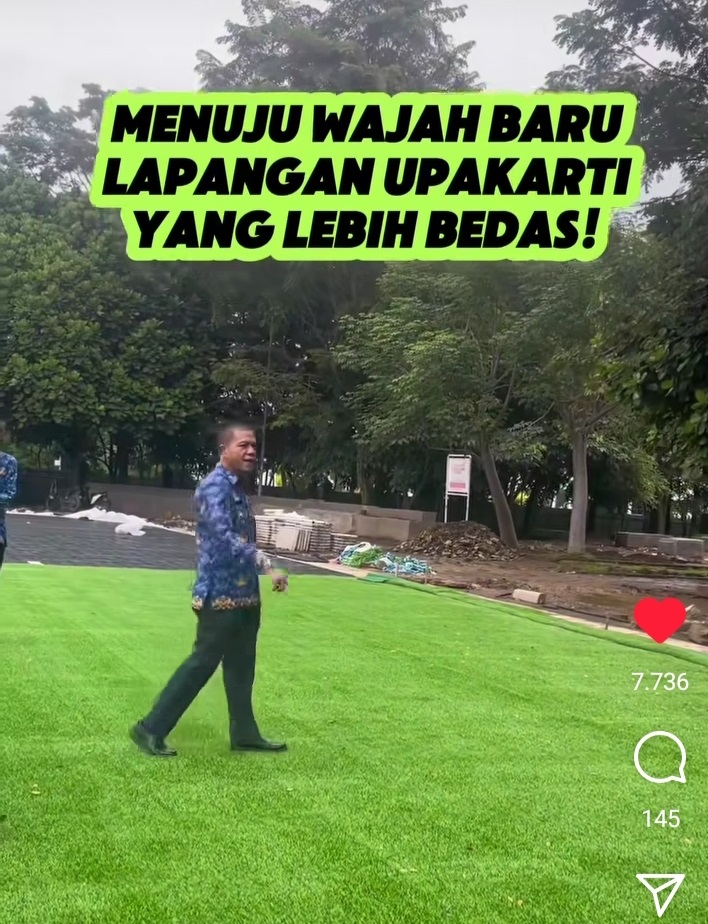  Bupati Bandung Dadang Supriatna memantau pengerjaan  renovasi Plaza Upakarti Komplek Pemeritah Kabupaten Bandung.(Foto: tangkapan layar IG)
