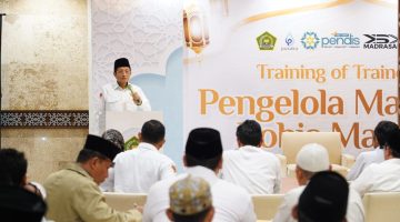 Menag Nasaruddin Umar pada penutupan Training of Trainer (ToT) Pengelola Masjid dan Rohis Madrasah, di ruang pertemuan Masjid Istiqlal, Jakarta (Foto: Hilman Fauzi/Kemenag)