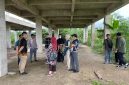 Komisi IV DPRD Kabupaten Bandung Barat (KBB) meninjau pembangunan proyek Gedung Pemuda di sekitar Kotabaru Parahyangan-Padalarang yang mangkrak, Senin (30/1/2025).(Foto:heny/dara)

