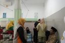 Tujuh warga Kecamatan Selaawi, Kabupaten Garut menjalani perawatan di UGD Puskesmas Selaawi diduga keracunan usai mengonsumsi jamur liar, Kamis (30/1/2025) dini hari (Foto: Istimewa)