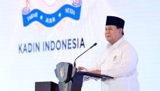 Presiden Prabowo Subianto menyampaikanpengarahan pada acara Musyawarah Nasional Konsolidasi Persatuan Kadin Indonesia di Hotel The Ritz-Carlton, Jakarta, Kamis (16/01/2025). (Foto: BPMI Setpres)

