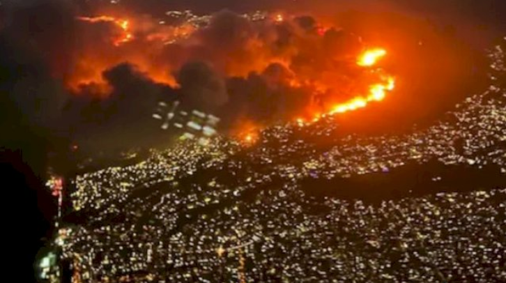 Kebakaran di Los Angeles, Amerika Serikat (Foto: Harian News/Istimewa)