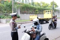 Operasi Gabungan (Opsgab) pemeriksaan status pajak kendaraan bermotor (KBM) sudah mulai berjalan di sejumlah wilayah Bandung Raya.(Foto: deram/dara)

