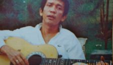 Rinto Harahap sebuah nama yang tak terpisahkan dari kejayaan musik Indonesia. (Foto: Ist)

