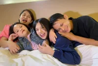 Senada Digital Records rilis lagu Janice Felicia yang berjudul Bahagia Itu Mama Papa, motivasi untuk orang tua anak down syndrome. (Dok. Istimewa)
